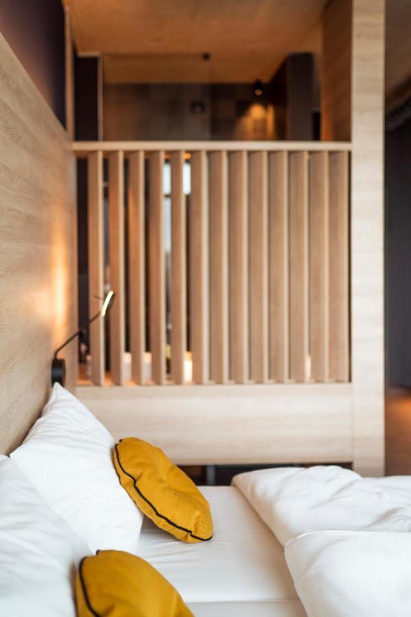 Theclouth 3* Keulen