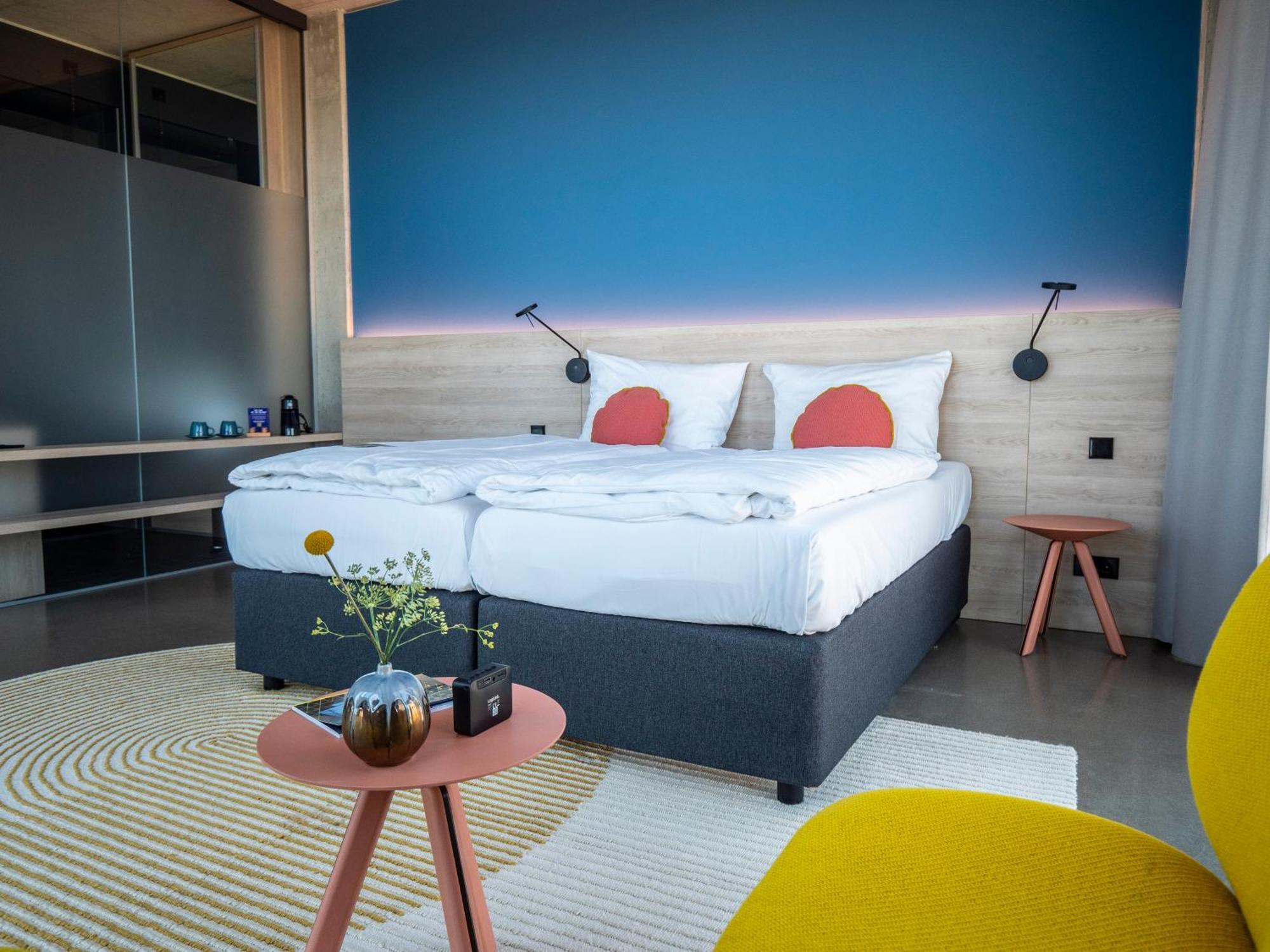 Theclouth 3* Keulen